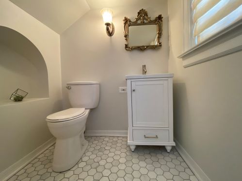 1000 48th St, Chicago IL 60615-1802 exterior