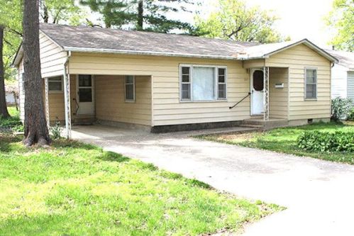 321 Elk St, Dexter, MO 63841-1523