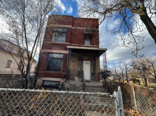5926 Morgan St, Chicago IL 60643-3829 exterior