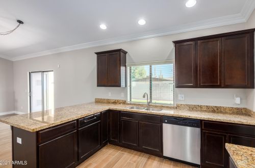 11411 33rd Ave, Phoenix AZ 85051-5972 exterior