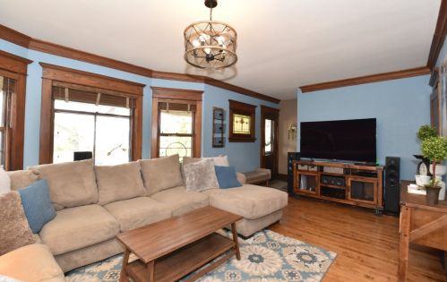 1800 51st St, Milwaukee, WI 53208-1742