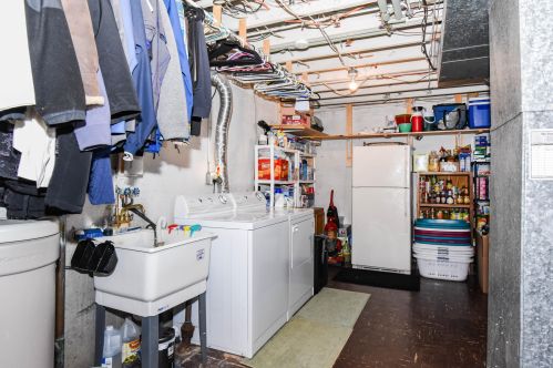 87 Baseline Rd, Plainwell MI 49080-9549 exterior