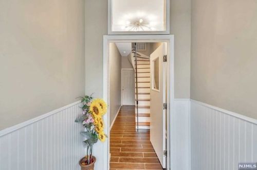 161 St, Union City NJ 07087-5439 exterior