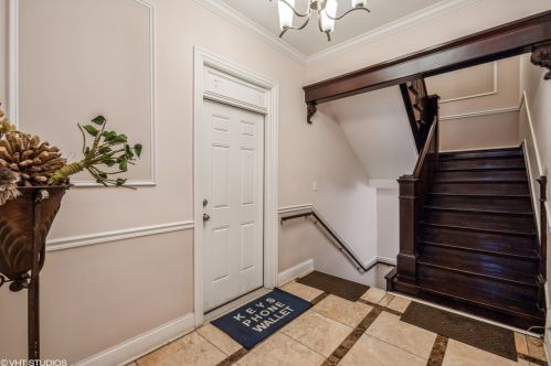 4524 King Dr, Chicago IL  60653-4126 exterior