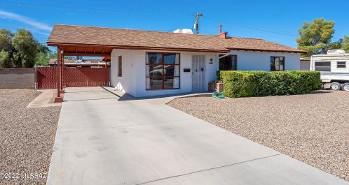 5718 31st St, Tucson, AZ 85711-6706