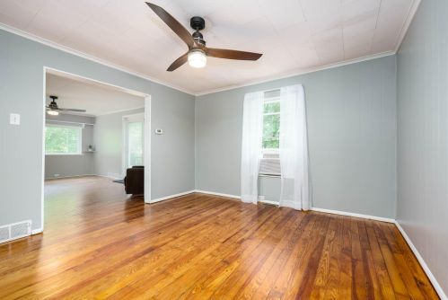 4624 1 St, Kalamazoo MI 49009-7943 exterior