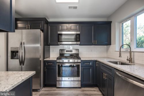 1915 Franklin St, Philadelphia PA 19122-2015 exterior