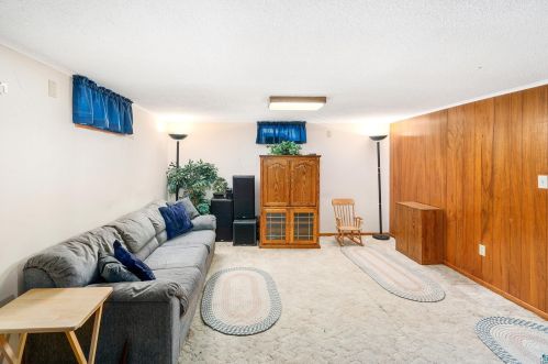 150 Ideal St, Duluth MN 55811-4758 exterior