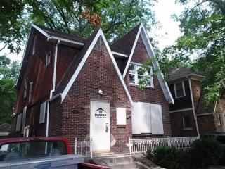 16211 Rosemont Ave, Detroit MI  48219-4114 exterior