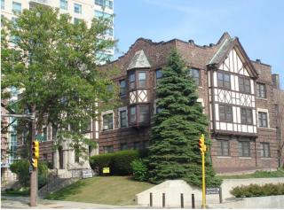 1504 Prospect Ave, Milwaukee WI  53202-2351 exterior