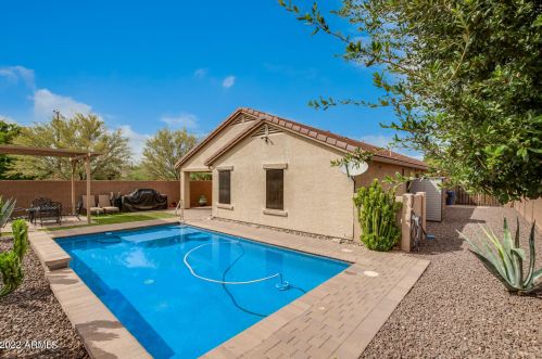 2005 Anderson Dr, Phoenix AZ 85022 exterior