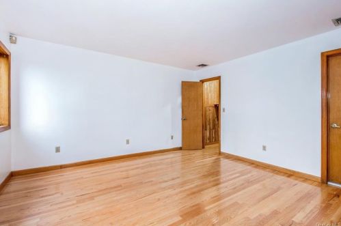 2655 Netherland Ave, Bronx NY 10463-4808 exterior