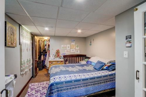 2106 34, Milwaukee WI 53215-2301 exterior