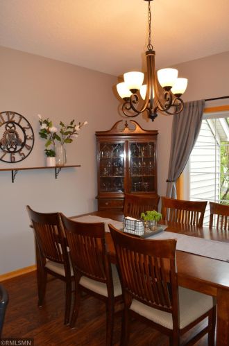 1888 Bluestem Ln, Saint Paul MN 55126-5018 exterior