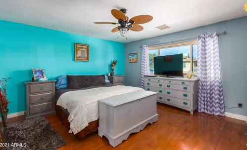 2464 Crocus Dr, Phoenix AZ 85053-5416 exterior