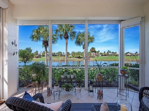 6025 Trophy Dr, Naples, FL 34110-7311