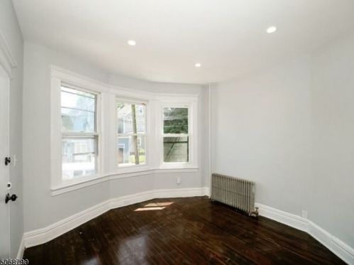 69 Harrison Ave, Town Center NJ  07052-5925 exterior