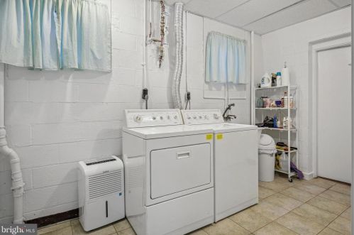 11008 Stanmore Dr, Rockville MD exterior