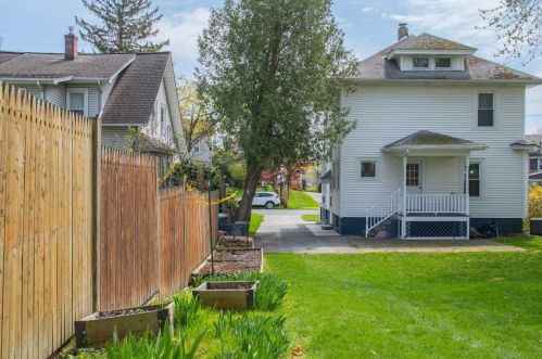 3 Randolph Ave, Poughkeepsie NY 12603-3311 exterior