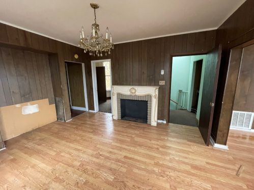 4533 Gladys Ave, Chicago IL  60624-3023 exterior