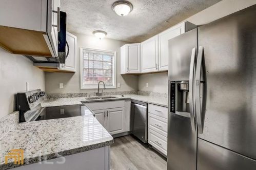 6460 Connell Rd, Atlanta GA  30349-4538 exterior