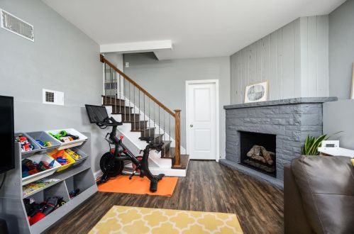 798 Fairfield Ave, Elmhurst IL 60126-3849 exterior