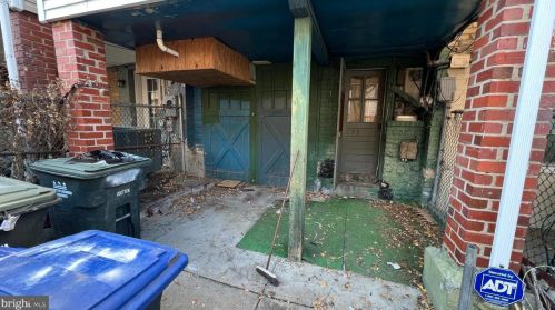 225 Cromwell Ter, Washington DC 20002-1029 exterior