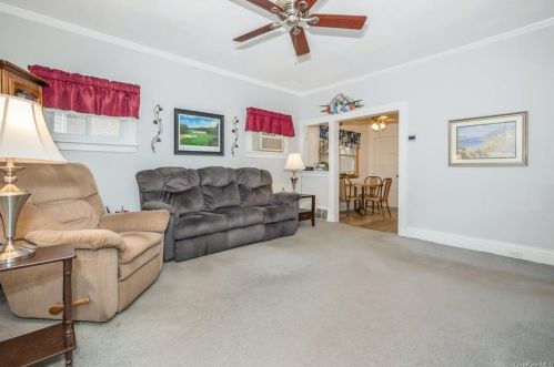 108 Rdg Rd, Valley Cottage NY 10989-2465 exterior