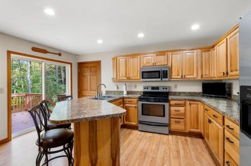 143 Bear Hill Rd, Concord NH  03307-1413 exterior