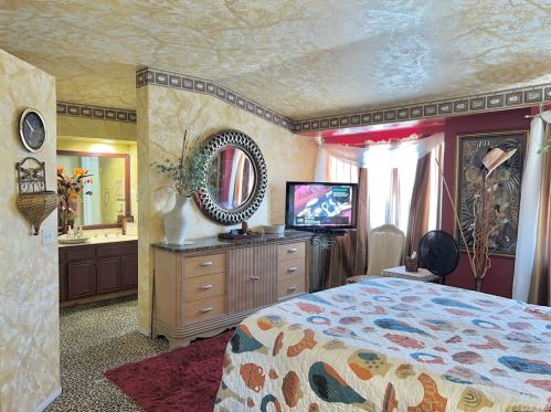 9031 Marmalade Ct, Riverside CA 92508-6227 exterior