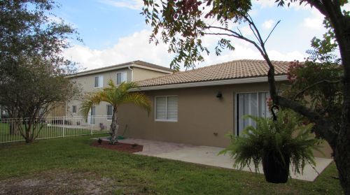 2037 Providence Pl, Fort Pierce FL  34953-4356 exterior