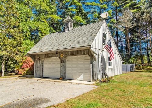 76 Ballouville Rd, Killingly CT 06241-1203 exterior