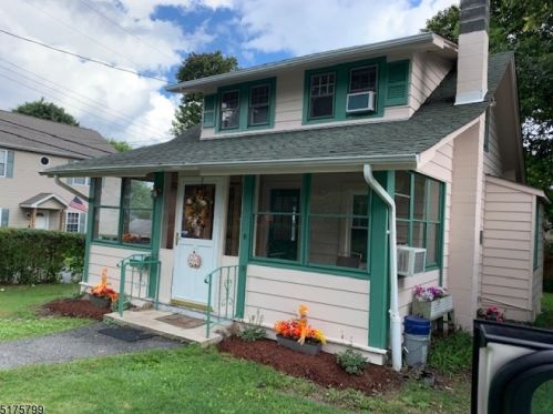 43 Outlook Ave, Mount Olive, NJ 07828-3451