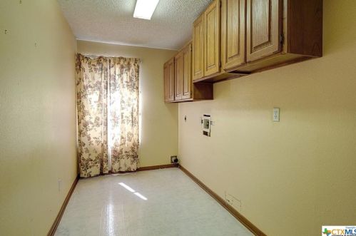 1740 Knl Schwope Rd, Spring Branch TX 78070-6213 exterior