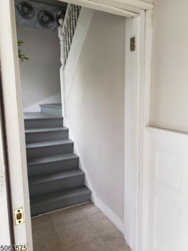 21 Harrison Pl, Irvington, NJ 07111-4303