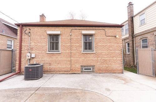 12234 State St, Chicago IL 60827-2016 exterior