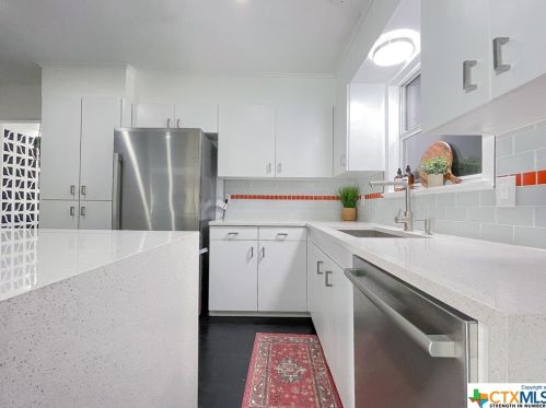 10707 Cedar Elm Dr, San Antonio TX 78230-4350 exterior