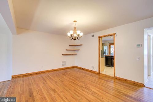 266 New Mark Esplanade, Rockville MD 20850-2735 exterior