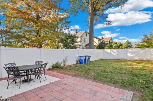 552 Milton Ave, Rahway NJ  07065-5204 exterior