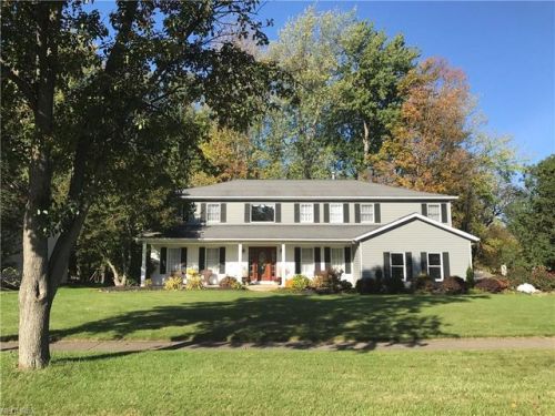 28462 Stonegate Cir, Cleveland, OH 44145-4451