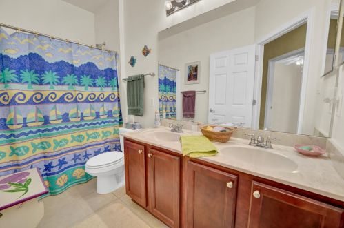 43 Magnolia Lake Dr, Defuniak Springs FL 32433-5252 exterior