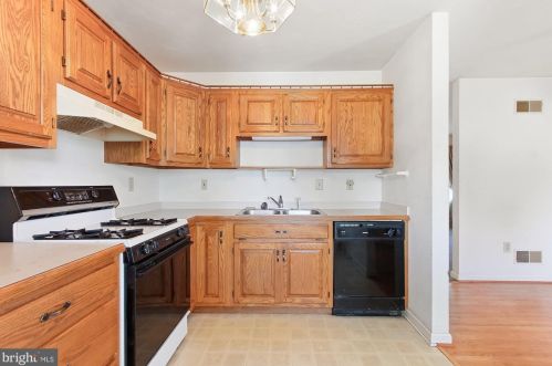 311 Columbus Ave, Littlestown PA 17340-1537 exterior