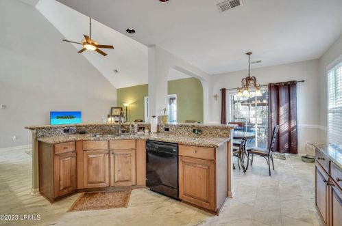 163 Pinecrest Cir, Bluffton SC 29910-7872 exterior