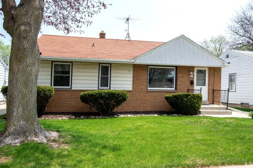 3842 84, Milwaukee WI 53228-1706 exterior