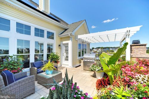 16510 New Rd, Lewes DE 19958-3704 exterior