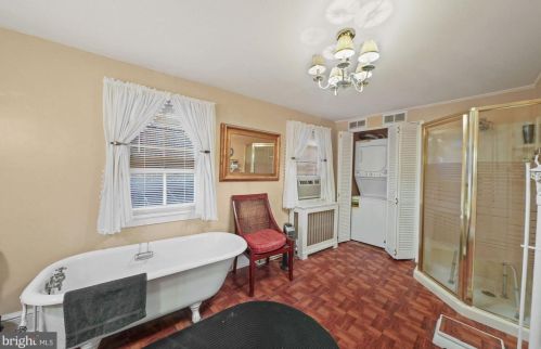 126 Fairfax St, Alexandria VA 22314-3331 exterior