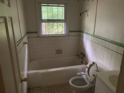 1076 Donnelly Ave, Atlanta GA 30310-3353 exterior