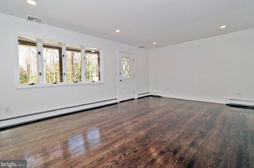 405 Conifer Dr, Lacey NJ  08731-1925 exterior