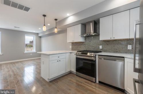 423 Berks St, Philadelphia PA  19122-2220 exterior