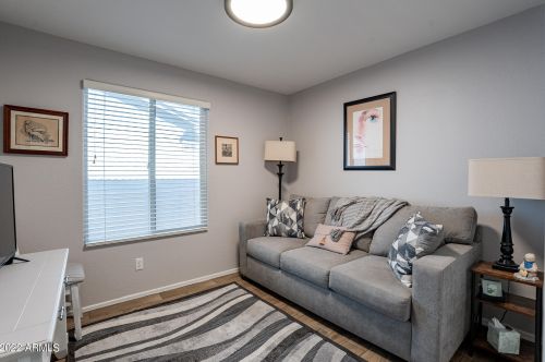 1402 Cherry Hills Dr, Chandler AZ  85249-8775 exterior